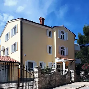 Ribarska Koliba - Marija Pula